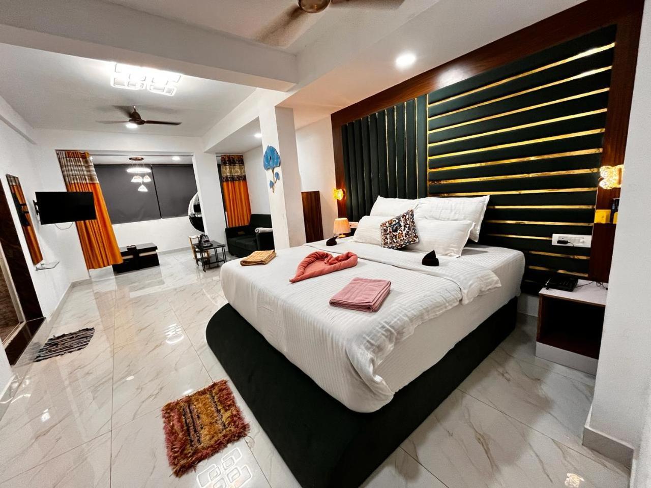 Hotel Small Daddy Plus Calangute Exterior photo