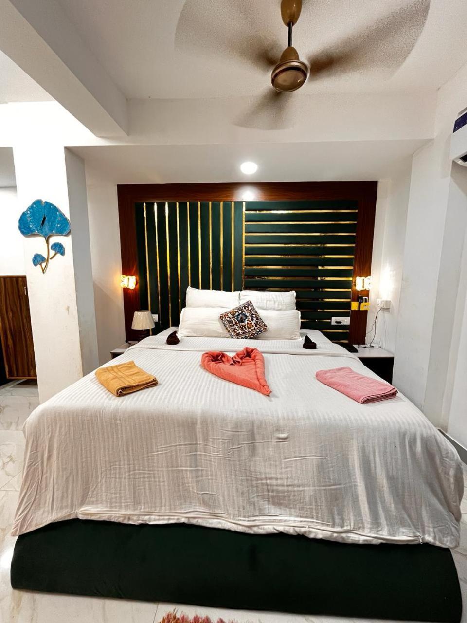 Hotel Small Daddy Plus Calangute Exterior photo