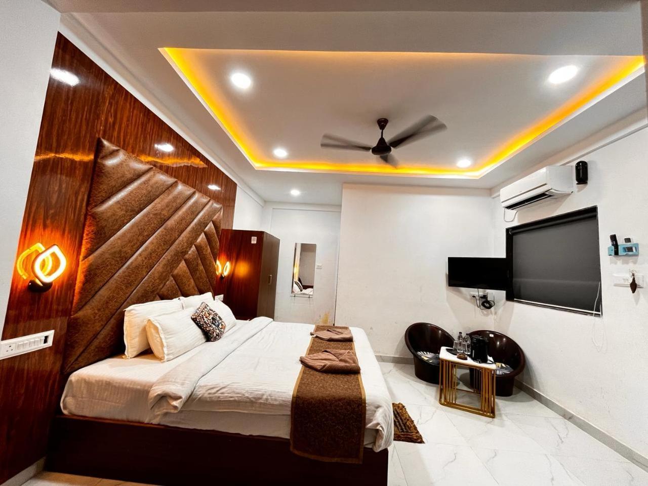 Hotel Small Daddy Plus Calangute Exterior photo
